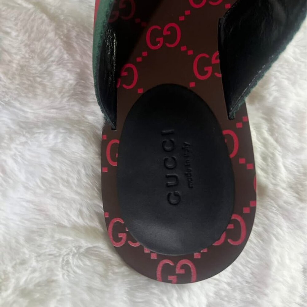Gucci Kika Web Thong Sandals - Picture 2 of 5